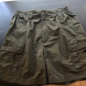 Mens Army Green shorts with pockets
